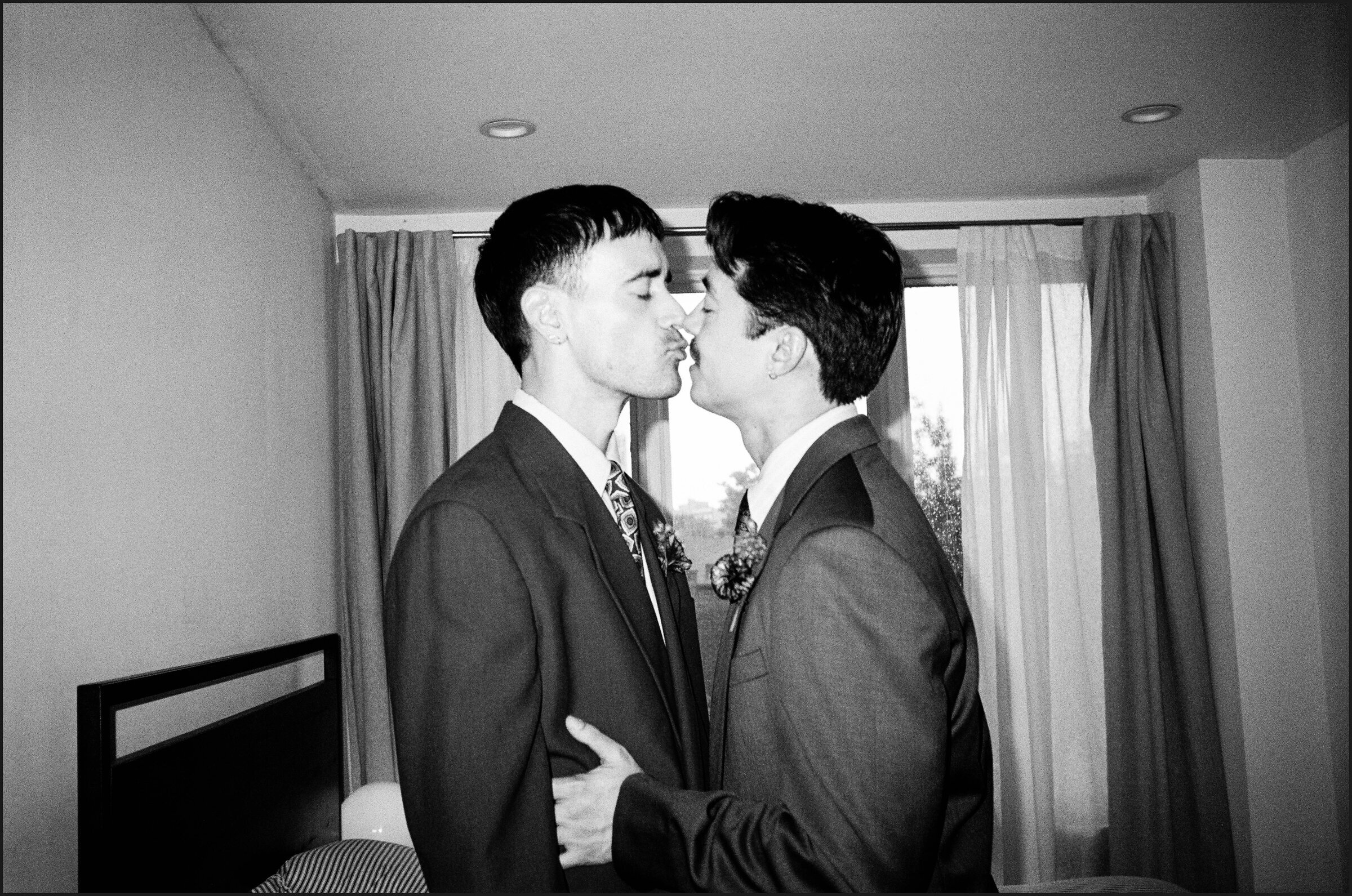 Jackson and Alistair's NYC wedding, captured on film by Lana Dubkova, photo 11