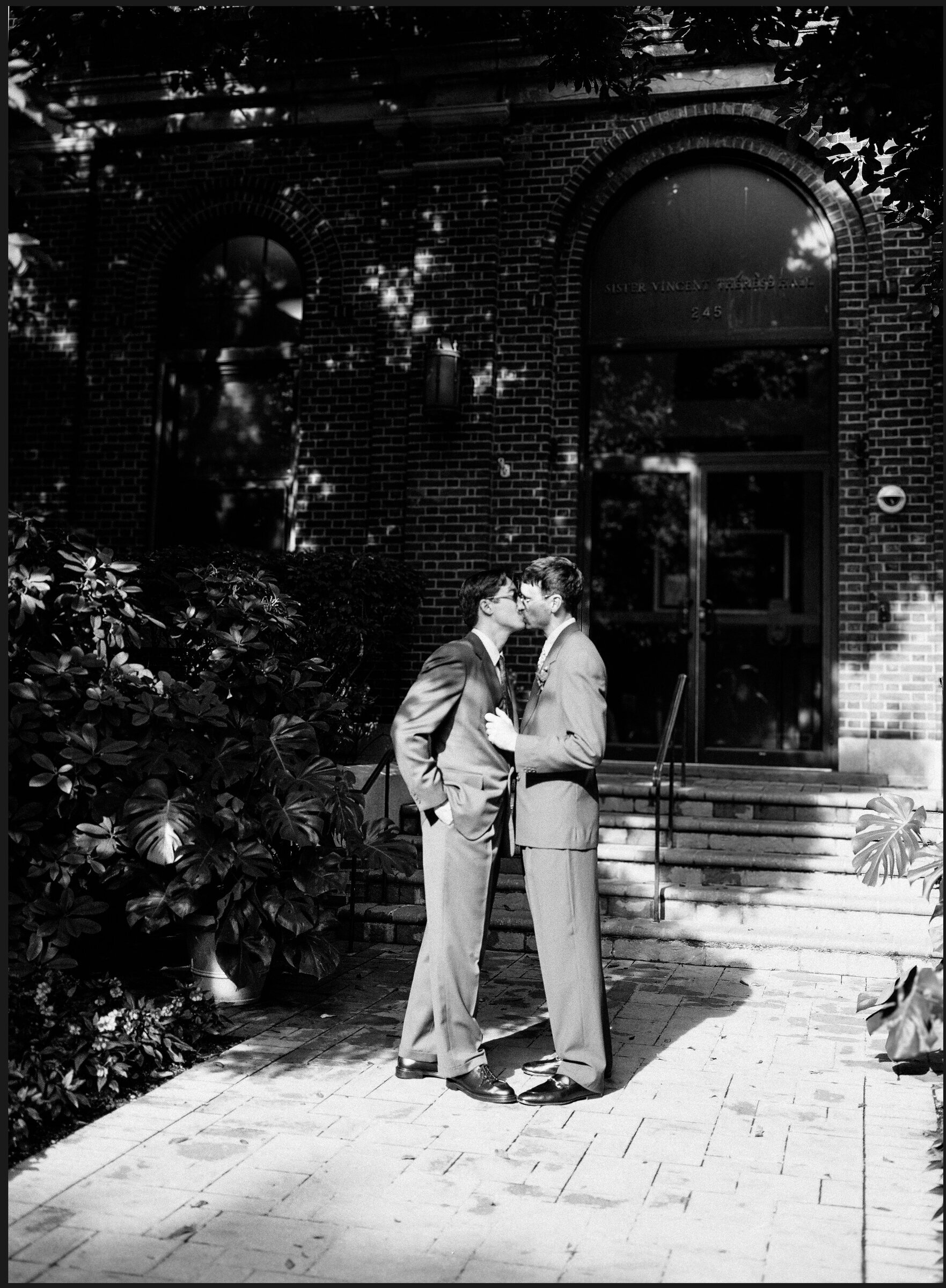 Jackson and Alistair's NYC wedding, captured on film by Lana Dubkova, photo 81